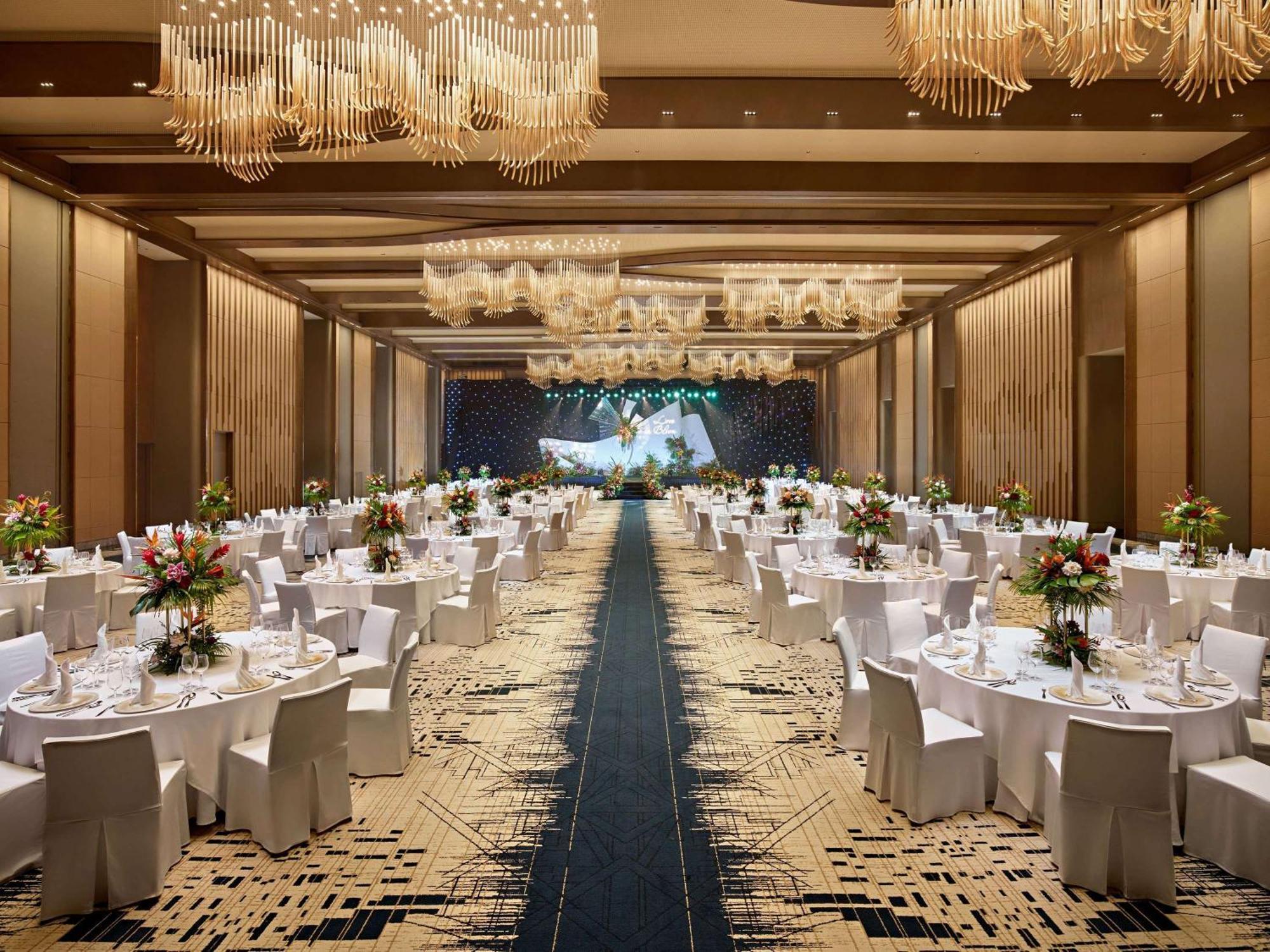 Pullman Hai Phong Grand Hotel Haiphong Exterior foto