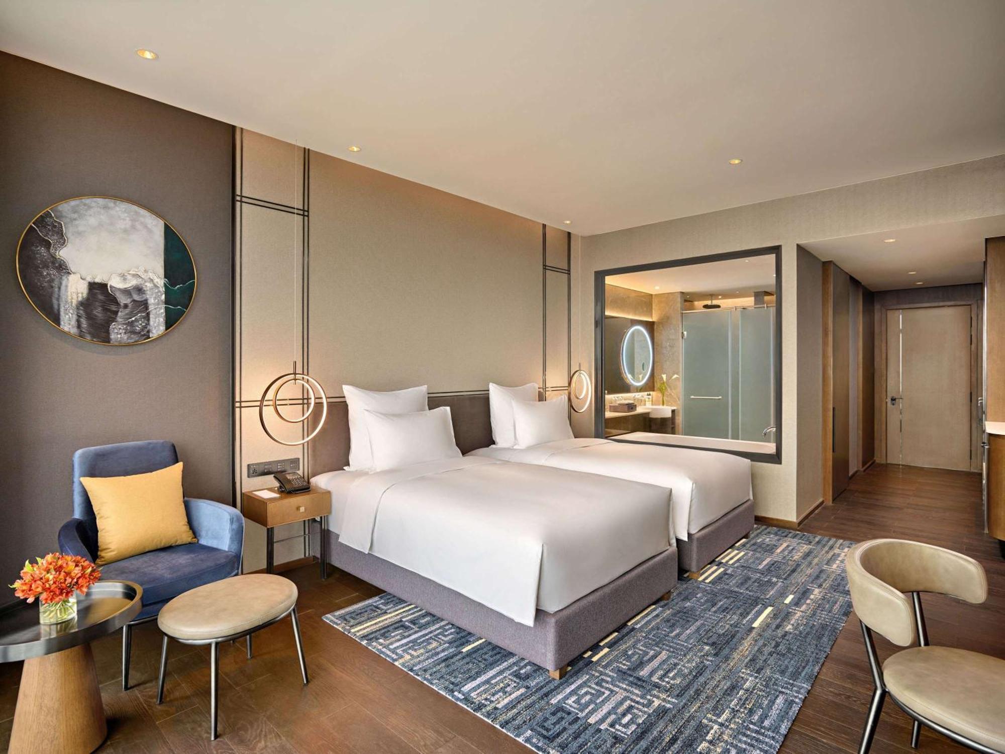Pullman Hai Phong Grand Hotel Haiphong Exterior foto