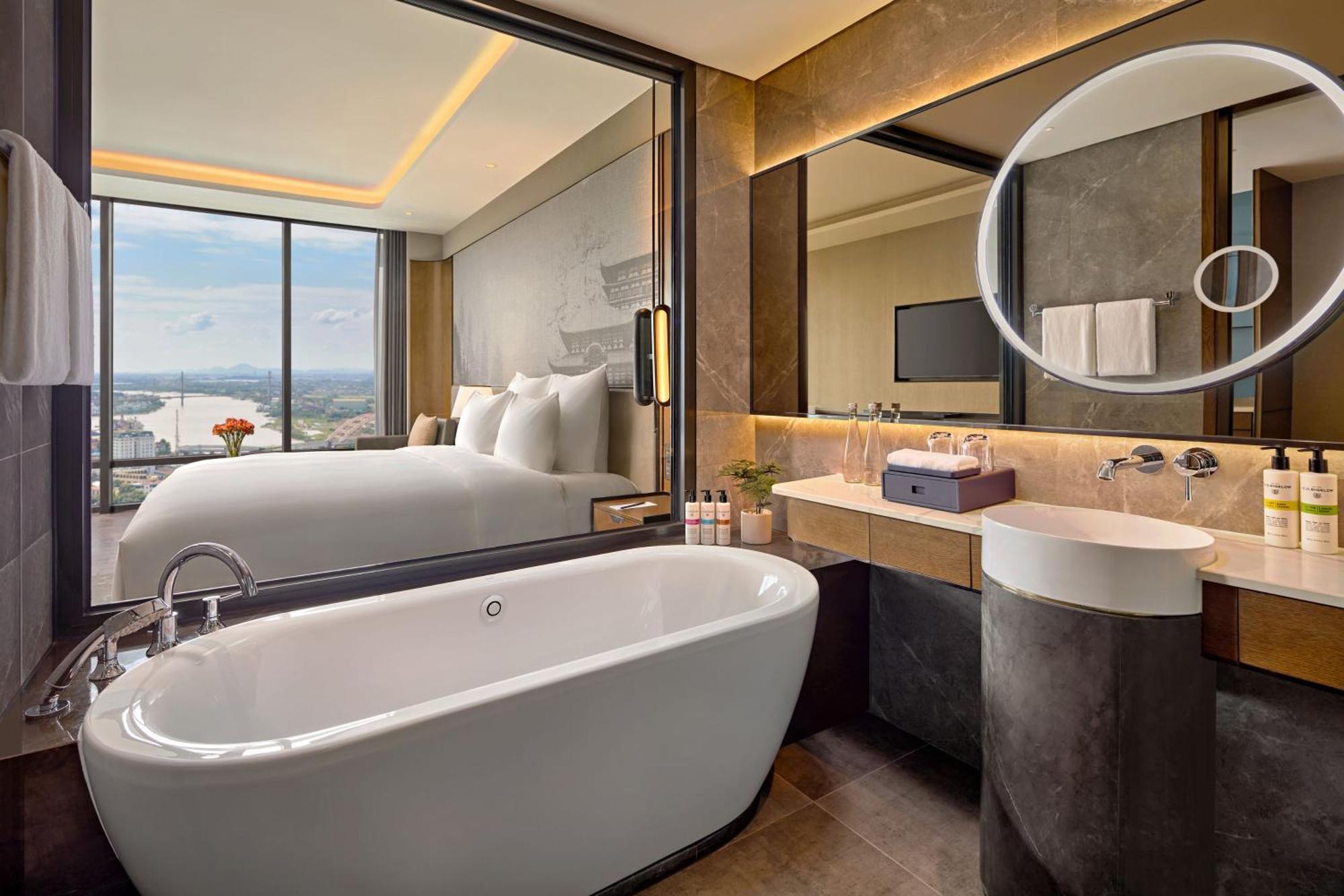 Pullman Hai Phong Grand Hotel Haiphong Exterior foto
